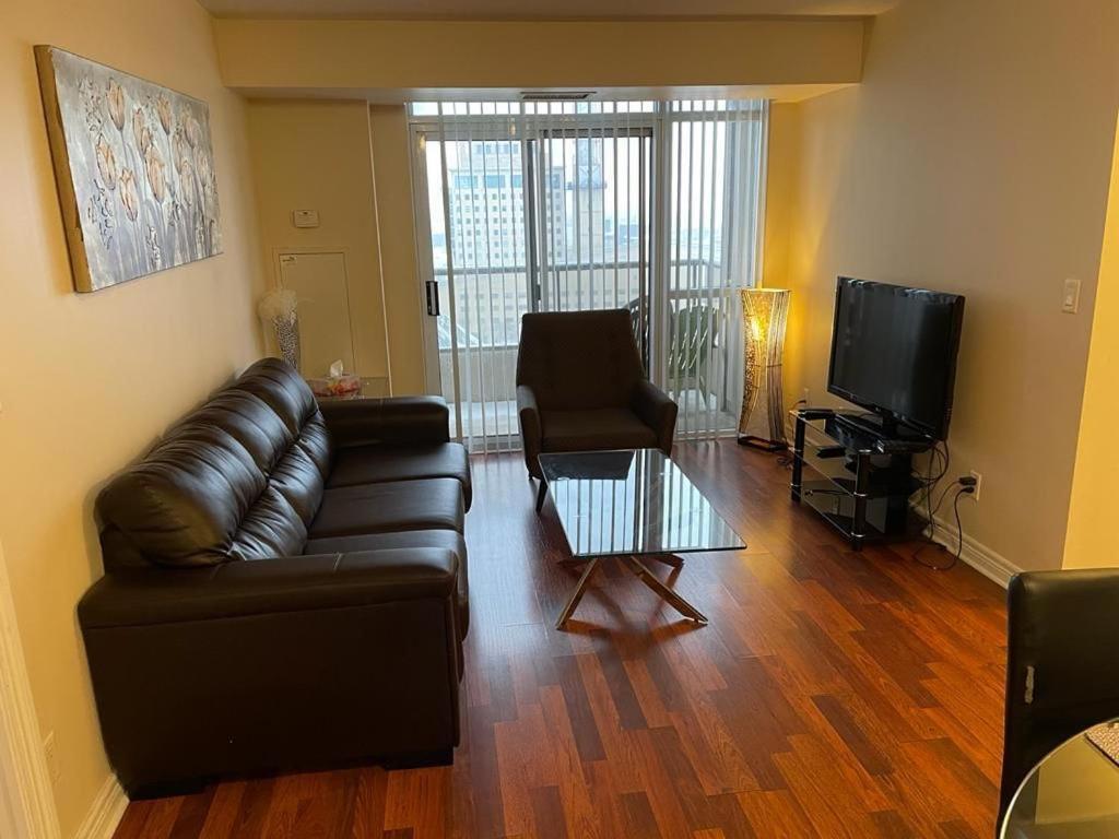 Platinum Suites Furnished Executive Suites Μισισάουγκα Εξωτερικό φωτογραφία